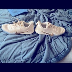 Kobe mamba focus size 11 great condition worn only on indoor courts